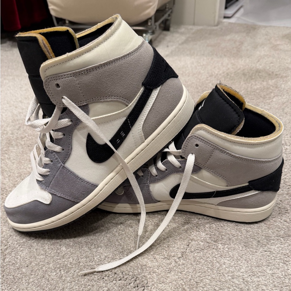 Nike Jordan 1 Mid SE